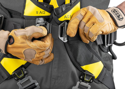 Petzl VOLT® europäische Ausführung - Auffang- und Haltegurt zur Arbeitsplatzpositionierung mit Steigschutzöse